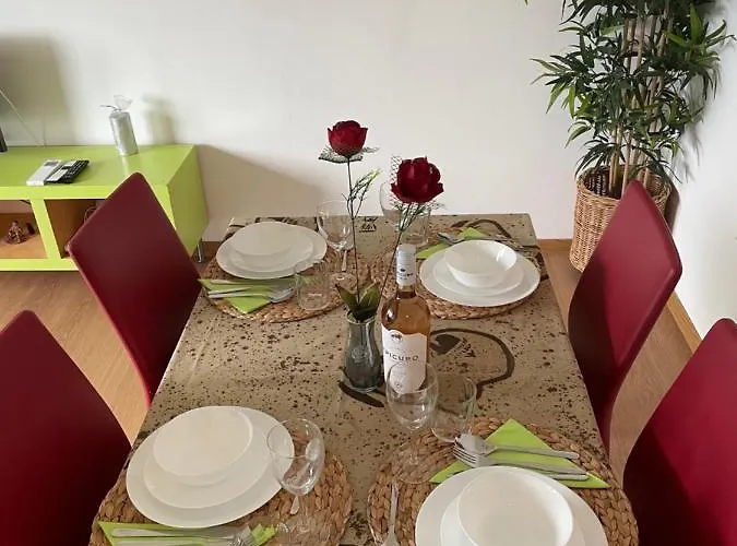 Karl&deby Stazione/centro Apartment *