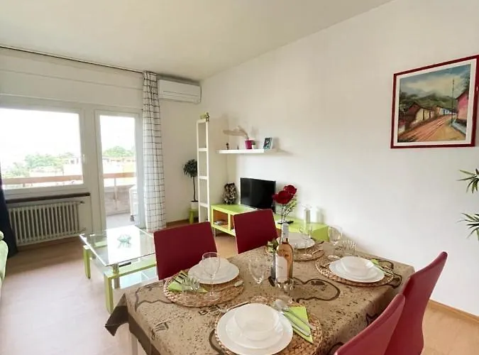 Karl&deby Stazione/centro Apartment