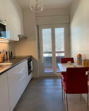 Karl&deby Stazione/centro דירה *